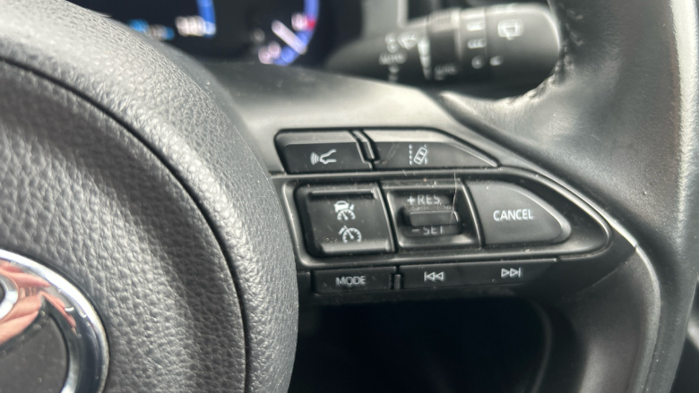 Toyota Yaris Cross 1.5 Hybrid Design 5dr CVT Hybrid Estate